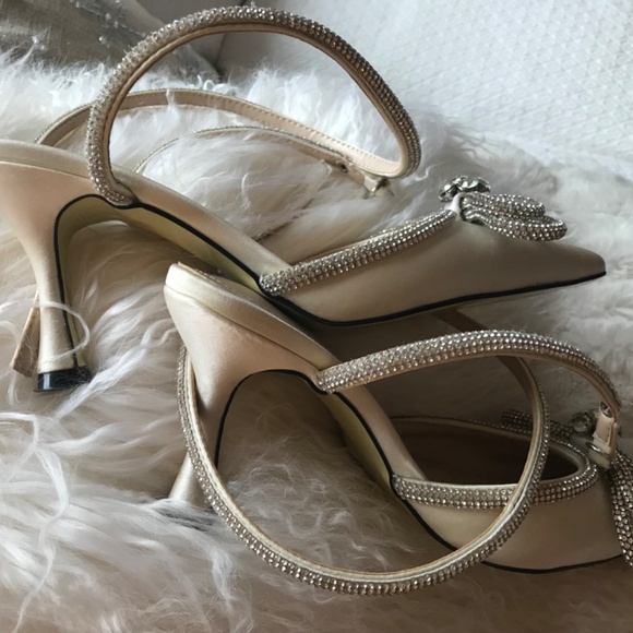 Mach and Mach double bow heels - Picture 3 of 8